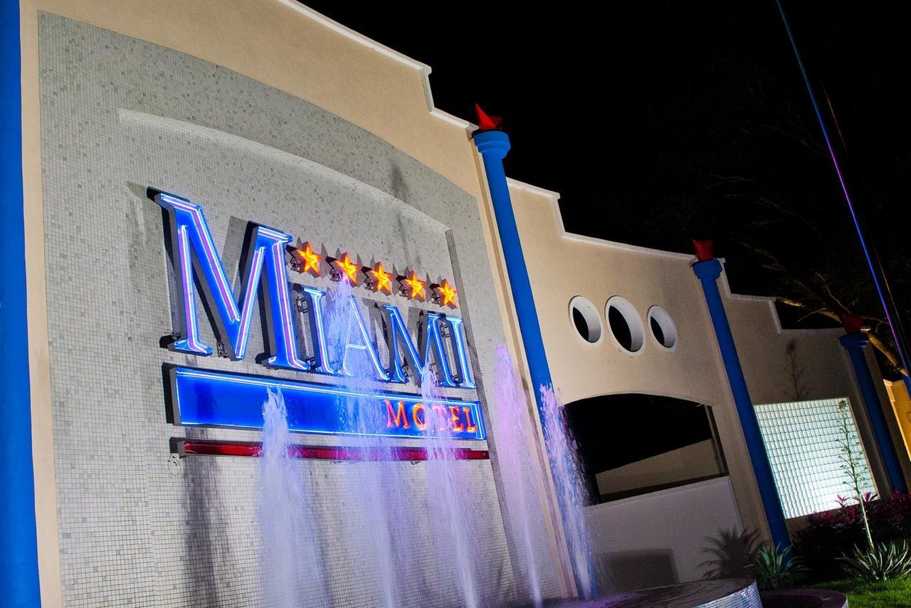 Miami Motel (Adults Only) Pindamonhangaba Buitenkant foto